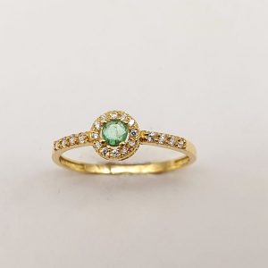 Sortija en oro de 18 kilates  Ref 5795AE