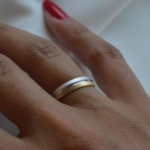 Alianza en oro de 18 ktes bicolor  Ref 114