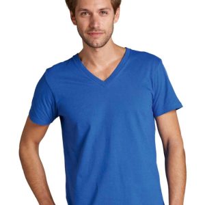 CAMISETA DE CUELLO PICO Y MANGA CORTA