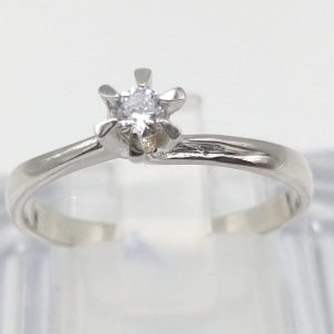 Sortija en oro blanco de 18 ktes  Ref 3787