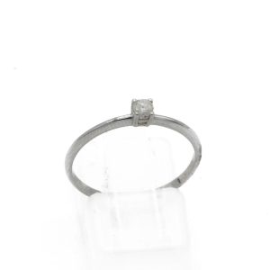 «SENCILLO» Solitario Oro blanco con diamante