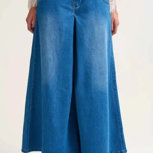 Falda pantalón vaquera extra ancha con pliegue delantero