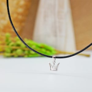 Gargantilla Corona Matiz Cuero